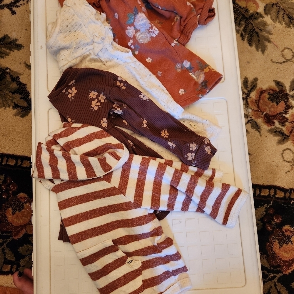 Baby easy peasy hoodie and dresses - Picture 7 of 10